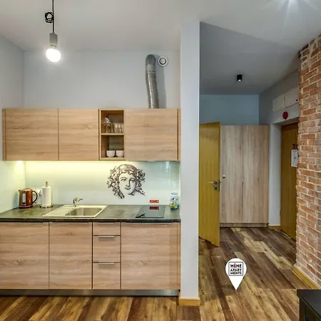 Apartmanhotel Wine 3*